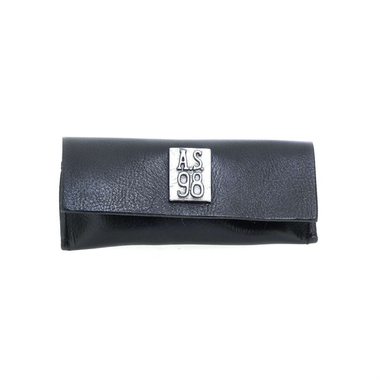 Custodia occhiali Ivor A.S.98 in pelle nera con logo metallico, design minimal e artigianale