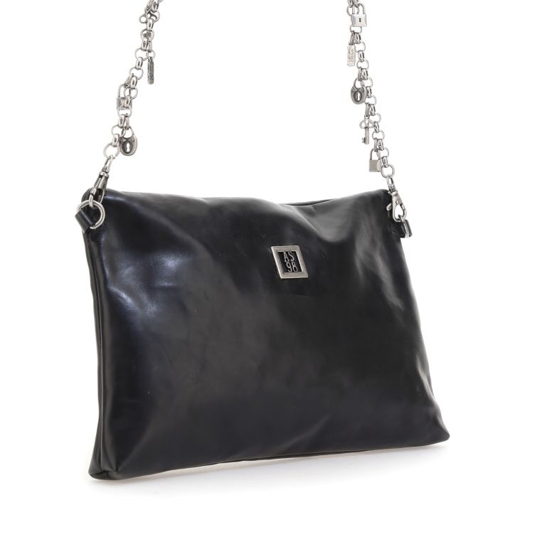 Pochette Uda A.S.98 in pelle nera con tracolla a catena argentata, stile essenziale e rock artigianale
