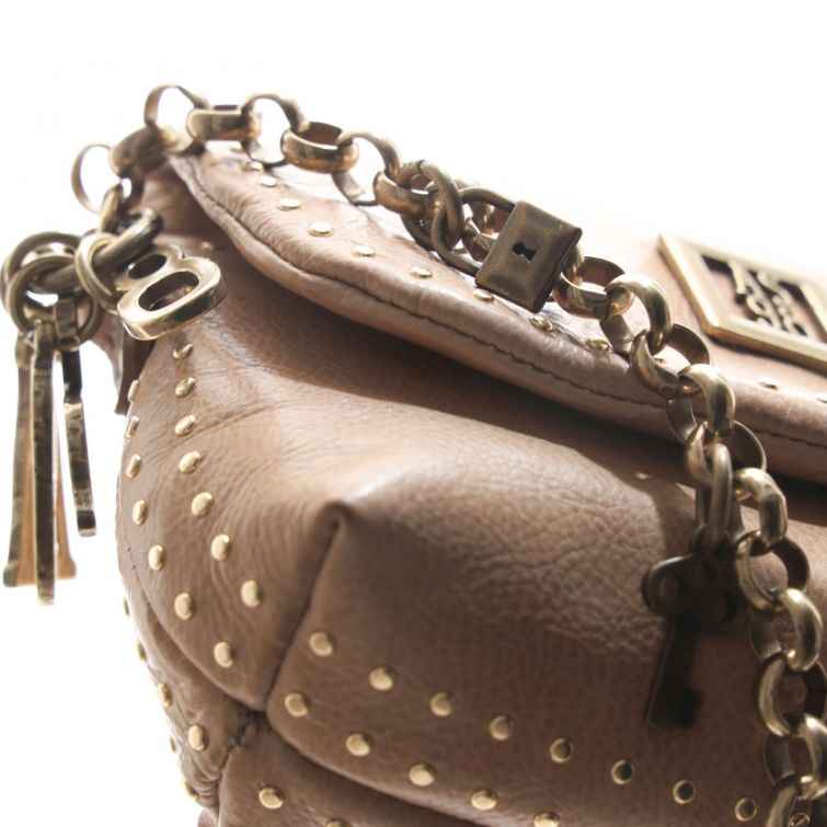 BORSA FANNY: eleganza compatta e artigianalità firmata A.S.98
