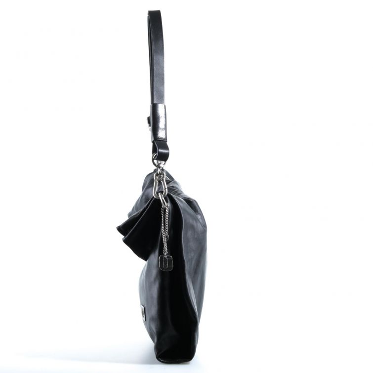 Borsa LOISIA A.S.98 in pelle nera morbida con tracolla regolabile e design minimal elegante e contemporaneo