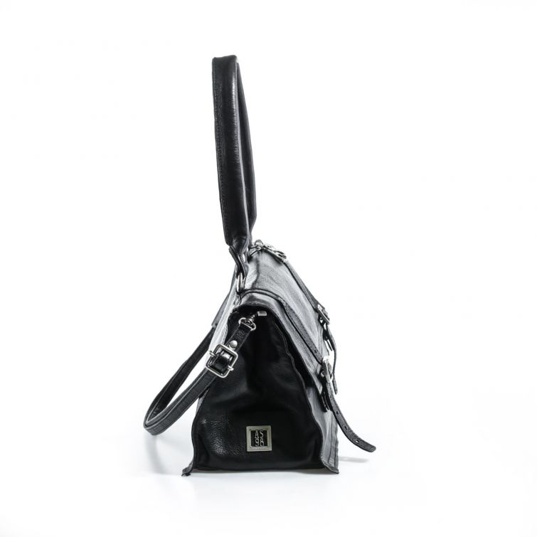 BORSA ESIA A.S.98 in pelle nera dallo stile deciso