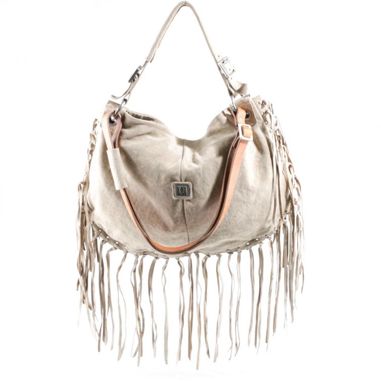 Borsa Boho A.S.98 in pelle color ghiaccio con frange lunghe e borchie, stile rock boho chic artigianale italiano