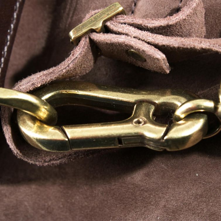 BORSA OLISIA A.S.98 in pelle ebano dal fascino naturale