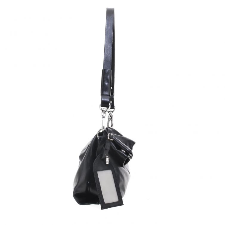 BORSA OLISIA A.S.98 in pelle nera dal design contemporaneo