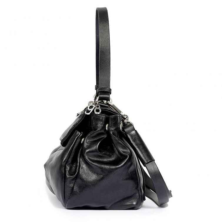 BORSA LÈA A.S.98 – Pelle morbida e carattere contemporaneo