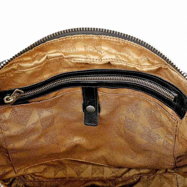 BORSA CURTIS A.S.98 – Pelle, carattere e stile urban