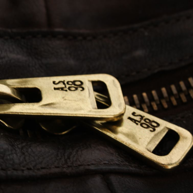 BORSA ADRIEN A.S.98 in pelle – Carattere deciso e stile autentico