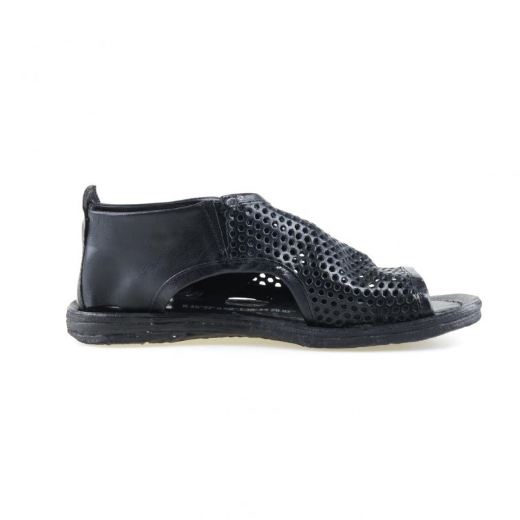 SANDALI REILEY Comfort artigianale dal carattere urbano