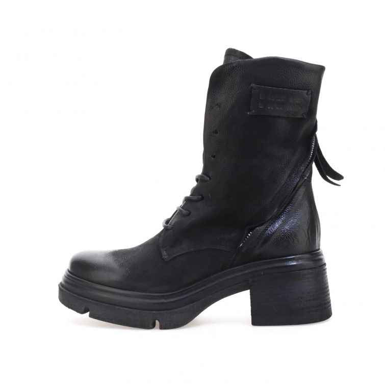 STIVALETTI EDEN: must-have urbani con tacco e carattere grintoso