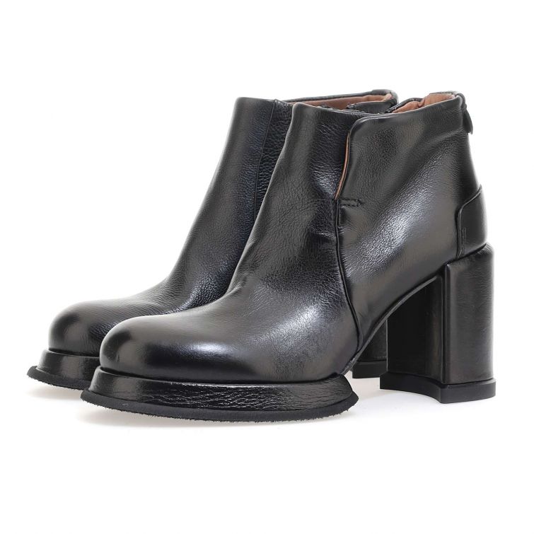 LOUGE ANKLE BOOTS B54204