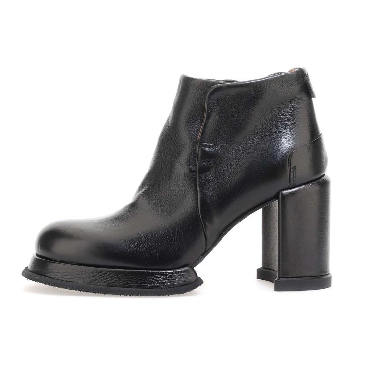 LOUGE ANKLE BOOTS B54204
