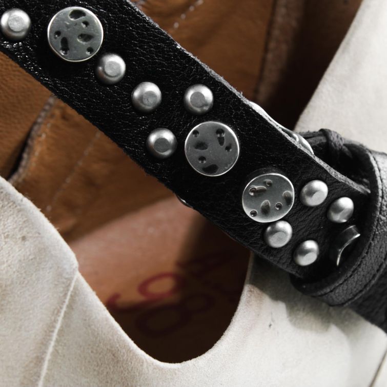 STIVALETTI ISMERA A.S.98 in pelle con cinturino borchiato
