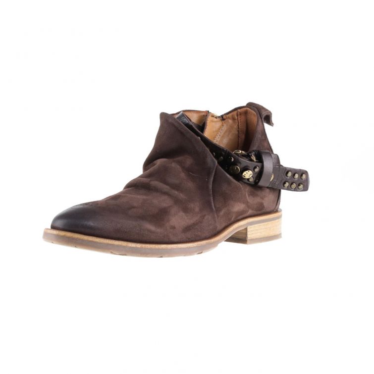 Stivaletti Ismera A.S.98 in pelle marrone con borchie e cinturino stile urbano