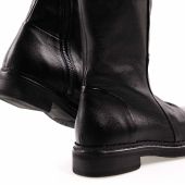 STIVALI VESTA A.S.98: eleganza essenziale e comfort quotidiano