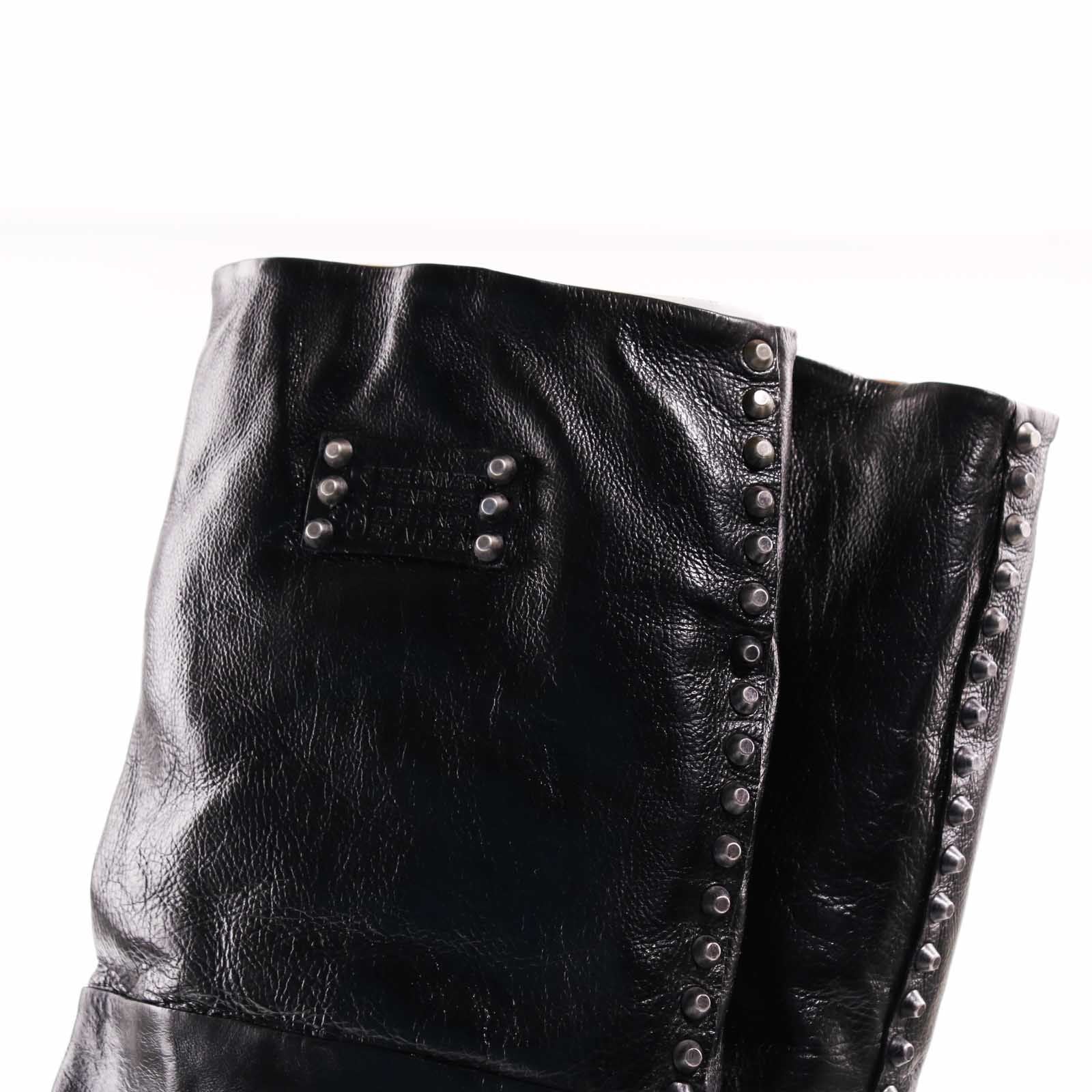 STIVALI VAIAL A.S.98 in pelle nera – Stile deciso e fascino urbano