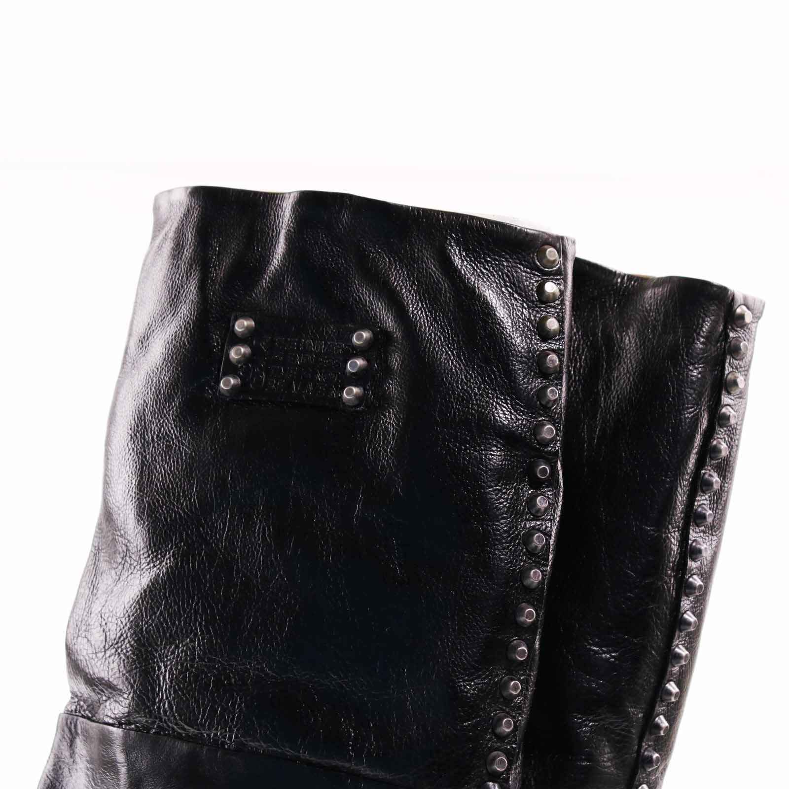 STIVALI VAIAL A.S.98 in pelle nera – Stile deciso e fascino urbano
