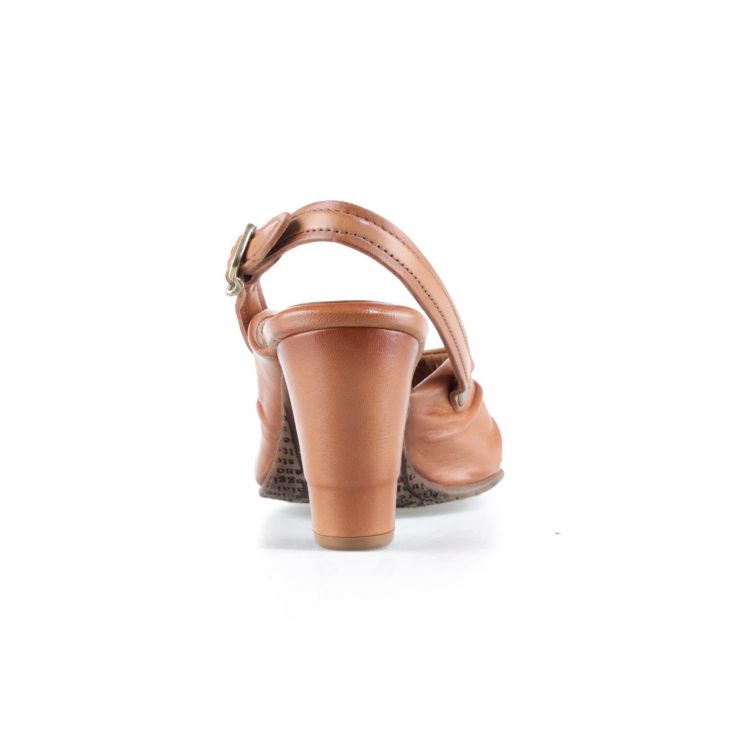 SANDALI TABIHA in pelle cuoio con tacco e design elegante