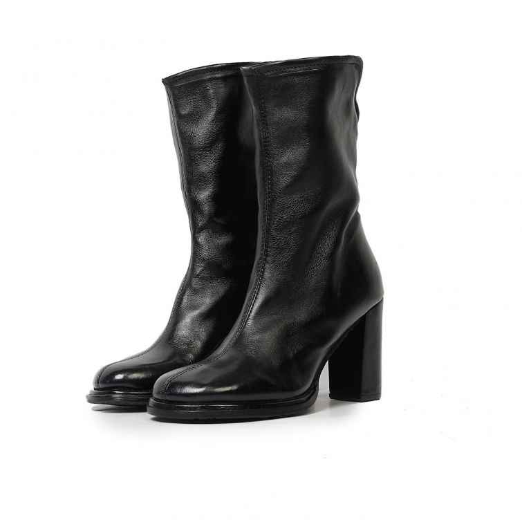 STIVALETTI LAINE A.S.98 in Pelle dal Fascino Rock e Femminile