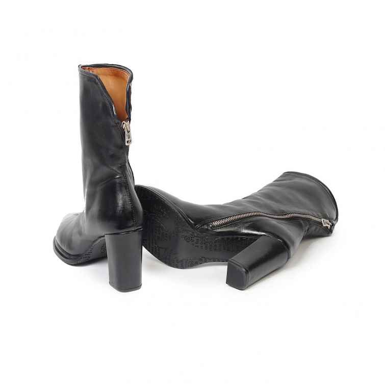 STIVALETTI LAINE A.S.98 in Pelle dal Fascino Rock e Femminile