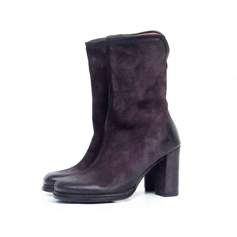 STIVALETTI LAINE A.S.98 – Femminilità rock e tacco alto