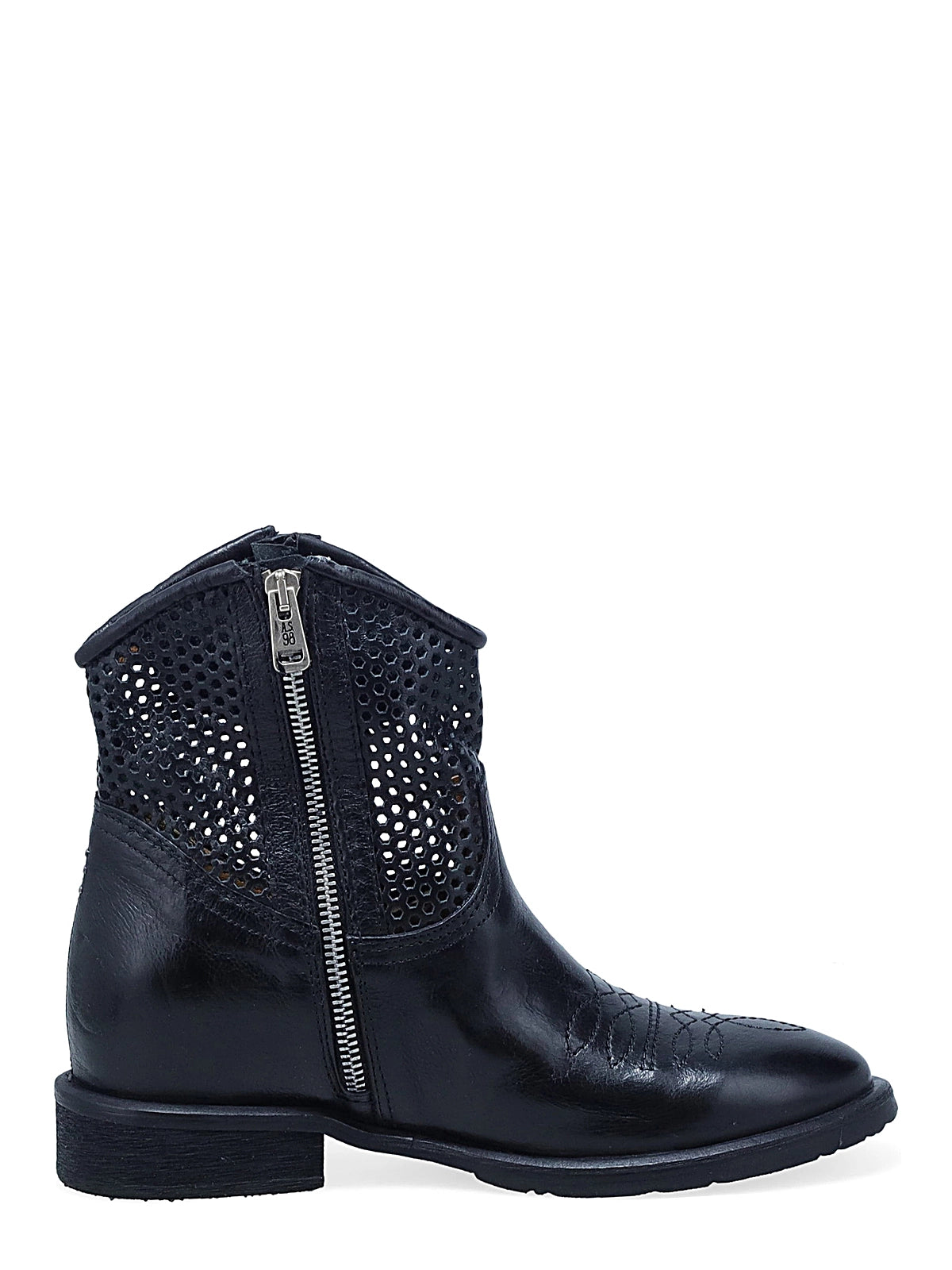 STIVALETTI INDY in pelle nera traforata dal look urbano