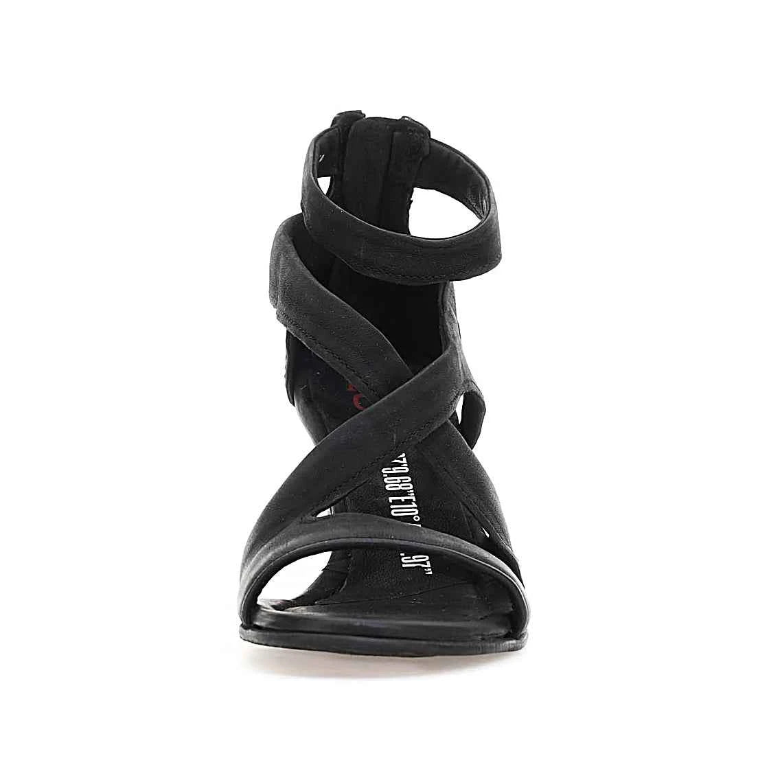 SANDALI TILLY: Eleganza e Comfort per le Serate Estive