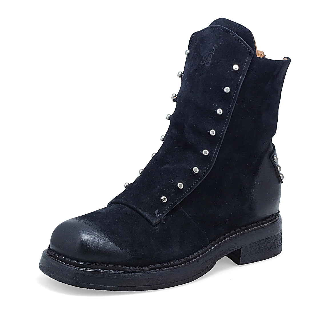 STIVALETTI VEILA A.S.98 in pelle nera – Grinta e femminilità urbana