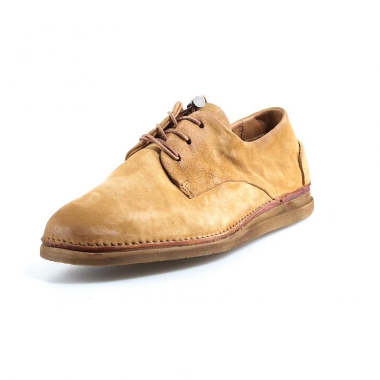 Scarpa uomo ELVIS A.S.98 in pelle marrone chiaro effetto vintage con lacci, suola bassa leggera e design essenziale