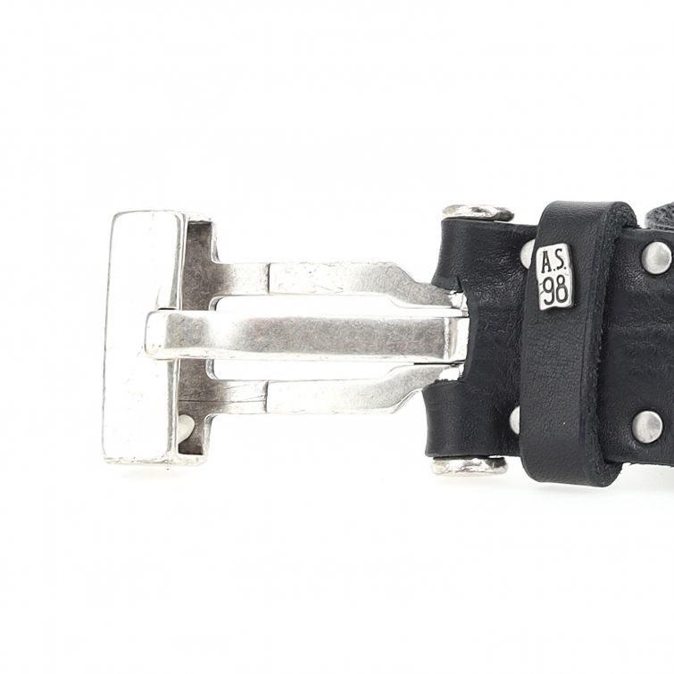Cintura KAM A.S.98 in pelle nera con fibbia metallica e rivetti, artigianale Made in Italy.