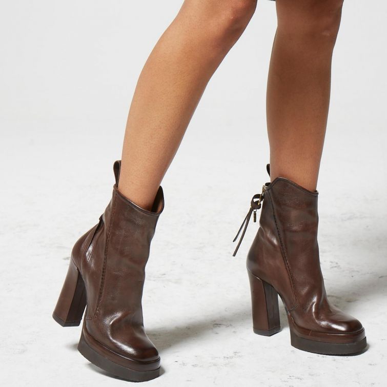 VERITY ANKLE BOOTS A53206