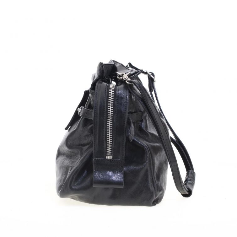 Borsa Adrien A.S.98 in pelle nera con design morbido e lavorazione artigianale Made in Italy.