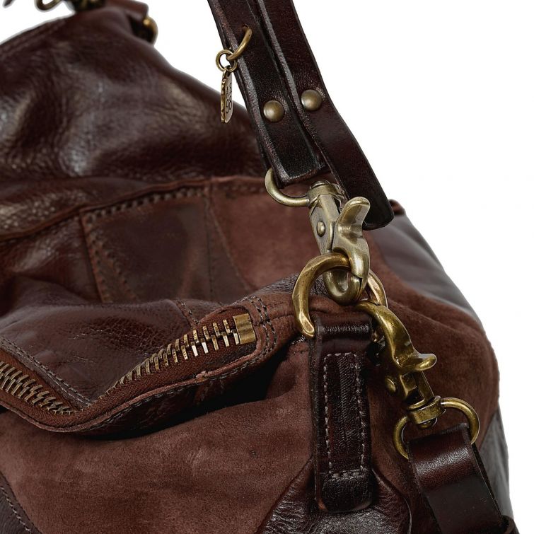 BORSA DANNY A.S.98 – Pelle vintage e anima rock