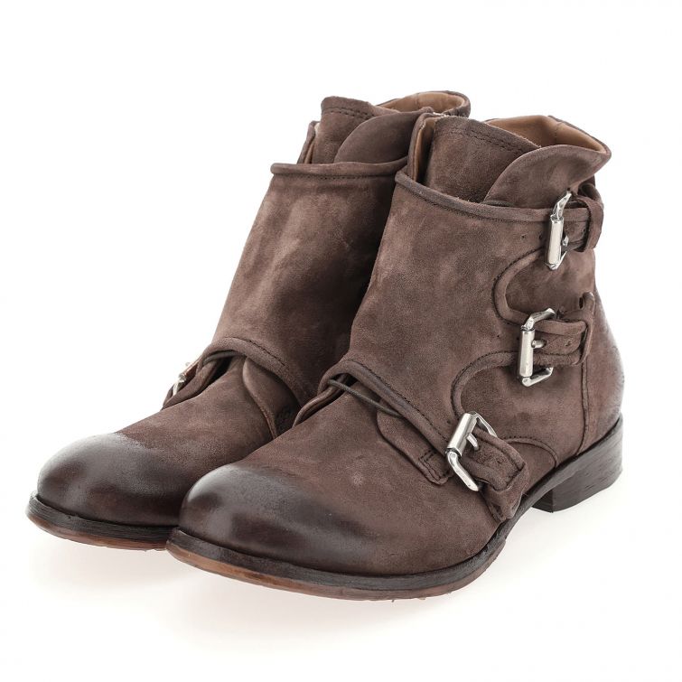 Stivaletti Cooper A.S.98 in pelle marrone con fibbie e allacciature rock.