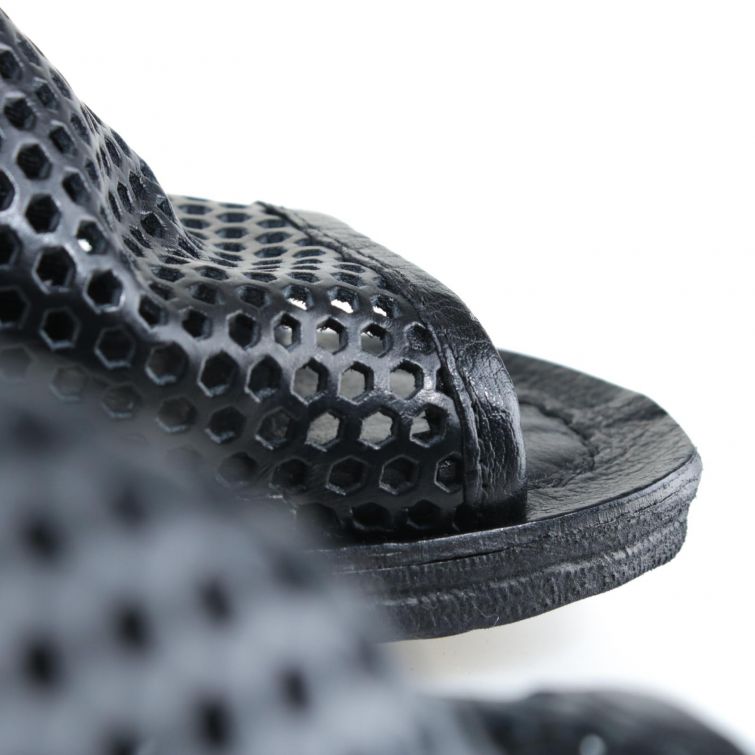SANDALI REILEY Comfort artigianale dal carattere urbano