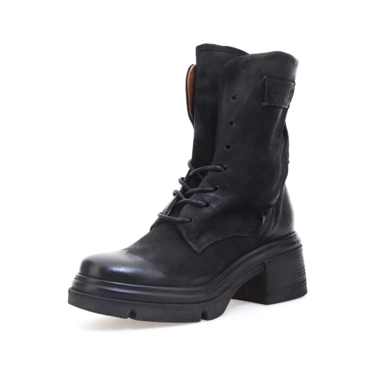 Stivaletti Eden in pelle nera con tacco 6,5 cm e suola carrarmato