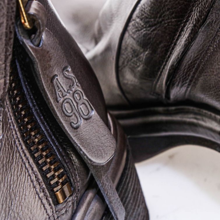 STIVALETTI EIRE: must-have urbani con tacco e suola carrarmato