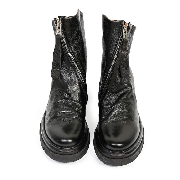 STIVALETTI A.S.98 – Pelle nera e carattere urban