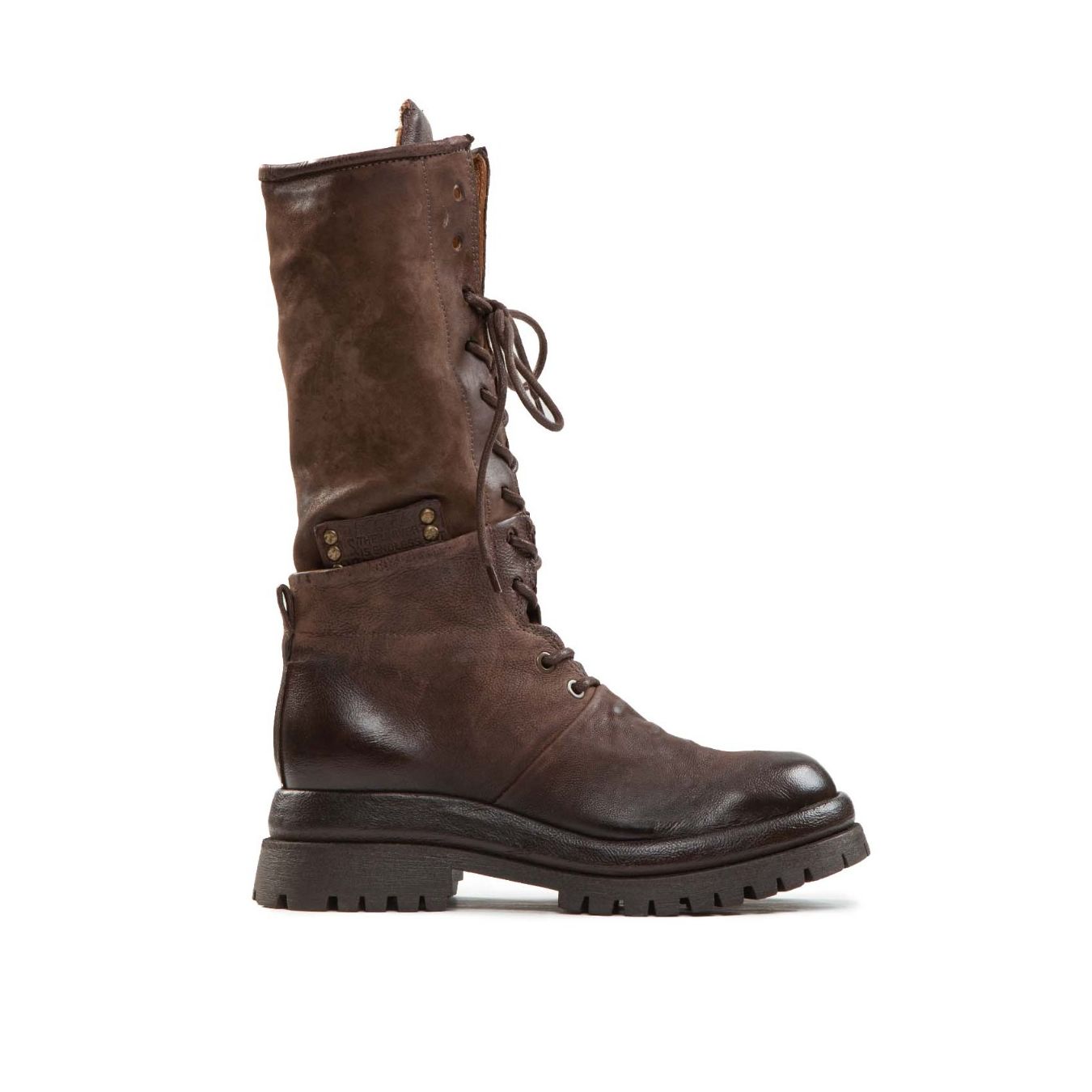 Stivali Delilah A.S.98 in pelle marrone con suola carrarmato e design biker moderno.