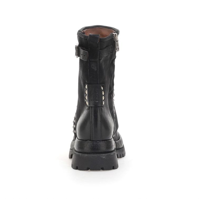 Stivaletti Darcy A.S.98 in pelle nera con borchie e suola carrarmato
