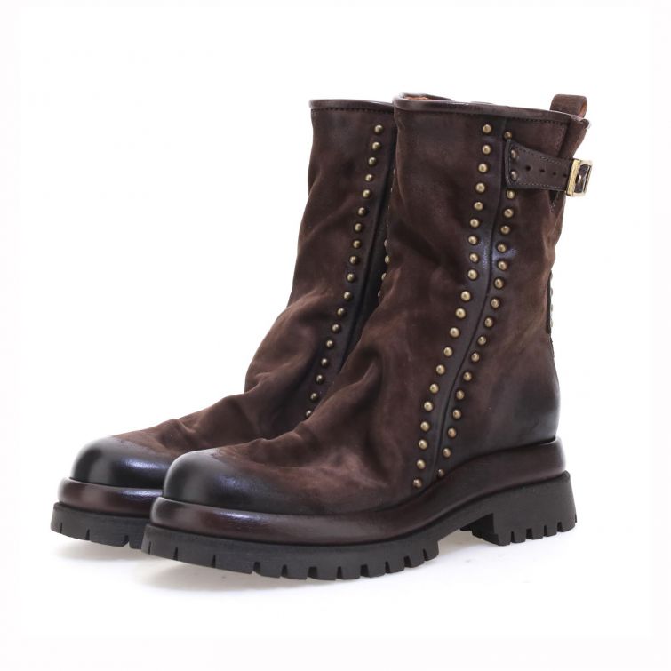 Stivaletti Darcy A.S.98 in pelle marrone con borchie e suola carrarmato