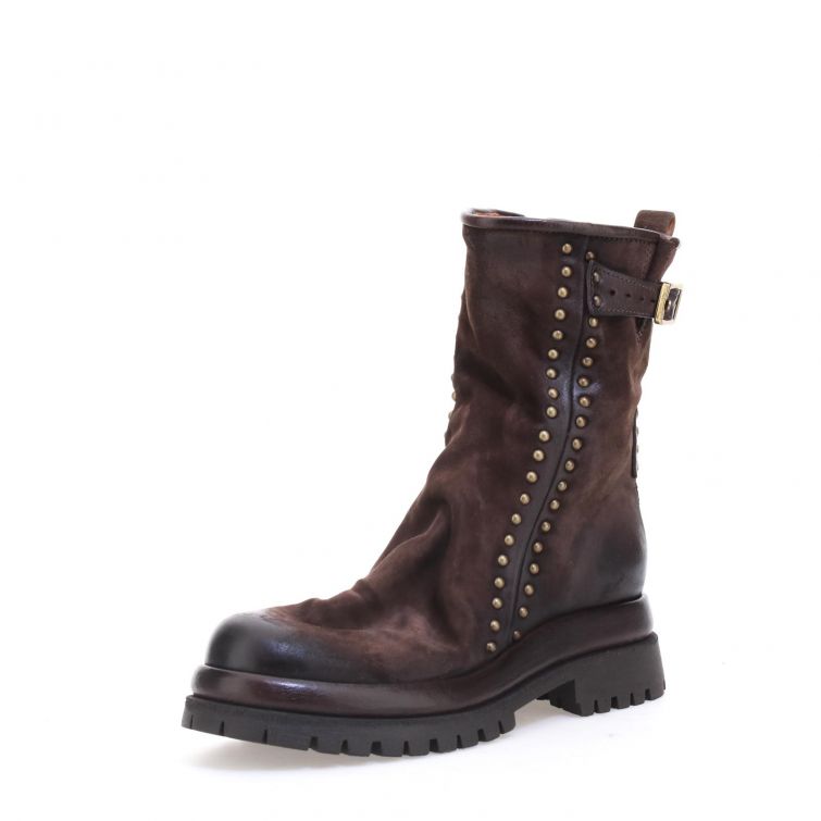 Stivaletti Darcy A.S.98 in pelle marrone con borchie e suola carrarmato