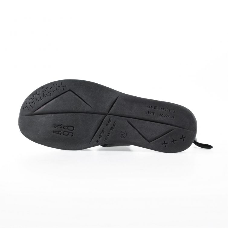 SANDALI SEHRISA A.S.98: stile rock e comfort urbano