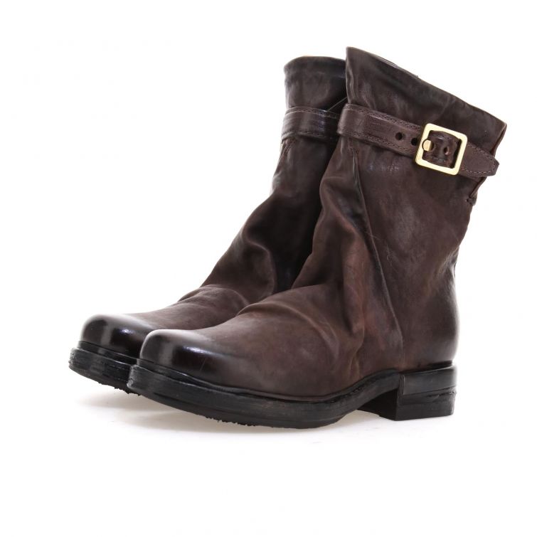 Stivaletti Anais Archè in pelle marrone sfumata con fibbia, stile rock elegante.
