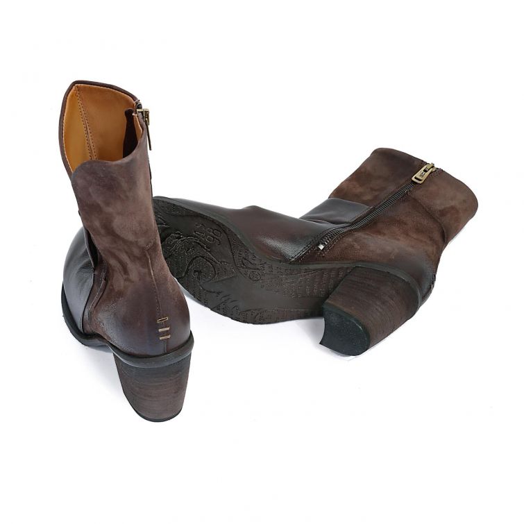 STIVALETTI REALM A.S.98 – Eleganza Rock dal Cuore Post-Punk