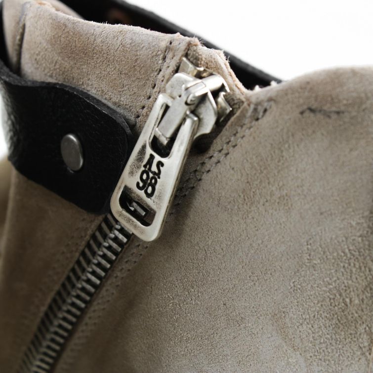 STIVALETTI ISMERA A.S.98 in pelle con cinturino borchiato