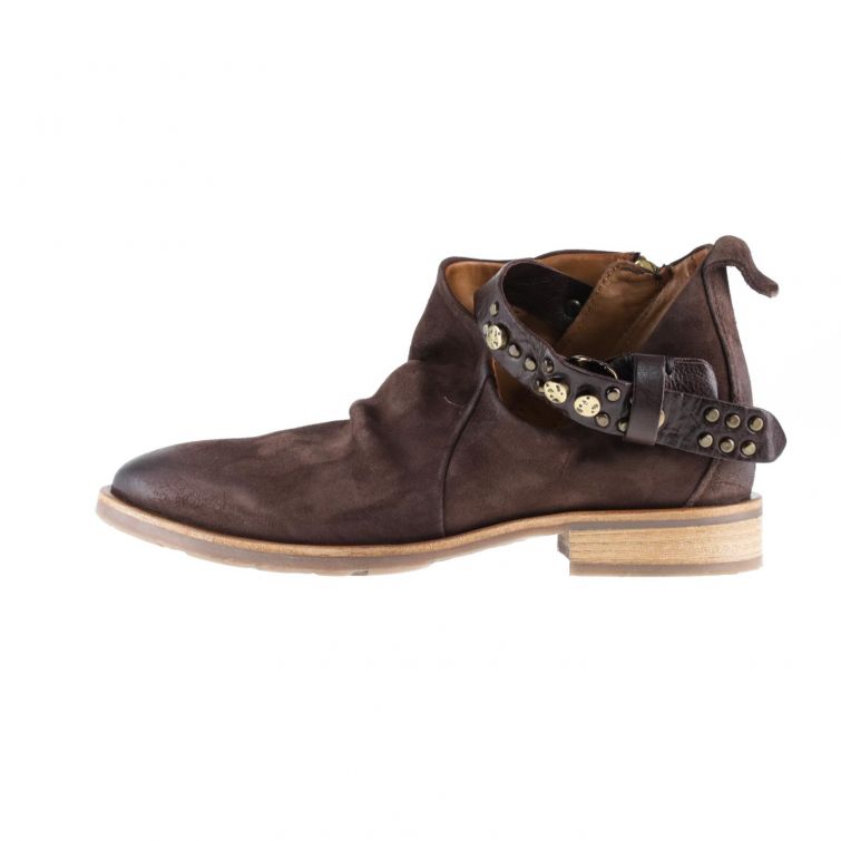 Stivaletti Ismera A.S.98 in pelle marrone con borchie e cinturino stile urbano