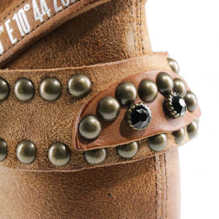 STIVALETTI IEVIA A.S.98 in pelle con borchie stile urbano