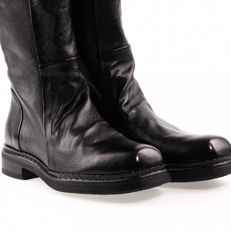 STIVALI VESTA A.S.98: eleganza essenziale e comfort quotidiano