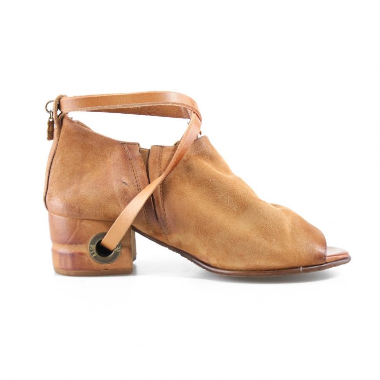 SANDALI FEDRA: pelle naturale e design iconico con anello