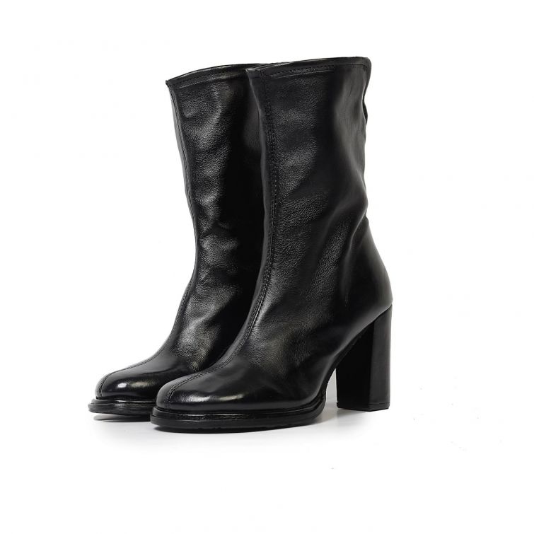 STIVALETTI LAINE A.S.98 in Pelle dal Fascino Rock e Femminile